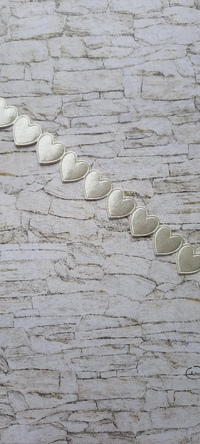 Лента декоративная фигурная "Сердце" 15 мм, молочный