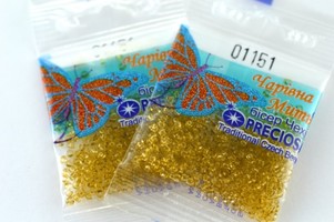 Бисер чешский Preciosa, цв.01151 салатовый, 10/0, круглый прозрачный, 5 гр