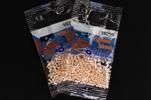 Бисер чешский Preciosa, цв.16218 молочно-розовый, 10/0, круглый непрозрачный, 5 гр