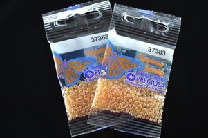 Бисер чешский Preciosa, цв.37383 персиковый, 10/0, круглый непрозрачный жемчуг радужный, 5 г