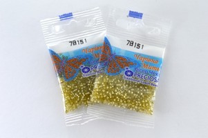 Бисер чешский Preciosa, цв.78151 салатовый, 10/0, круглый прозрачный серебряная линия внутри, 5 гр