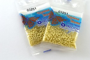 Бисер чешский Preciosa, цв.03251 салатовый, 10/0, круглый непрозрачный, 5 гр