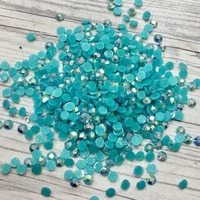 Стразы термоклеевые пластик HTF-2.SS-16.108,голубой перламутр