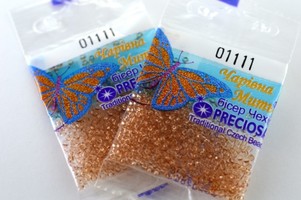 Бисер чешский Preciosa, цв.01111 коричневый, 10/0, круглый прозрачный, 5 гр
