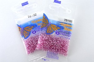 Бисер чешский Preciosa, цв.78192 розовый, 10/0, круглый прозрачный серебряная линия внутри, 5 гр